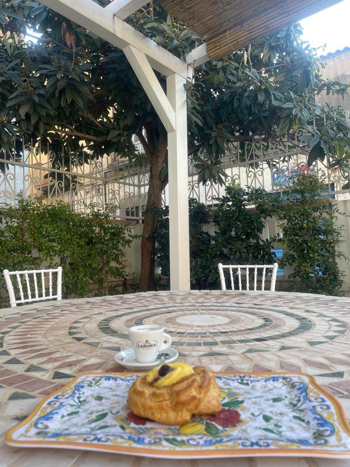 Il Borgo Civ.15 Hotel Паола Екстериор снимка