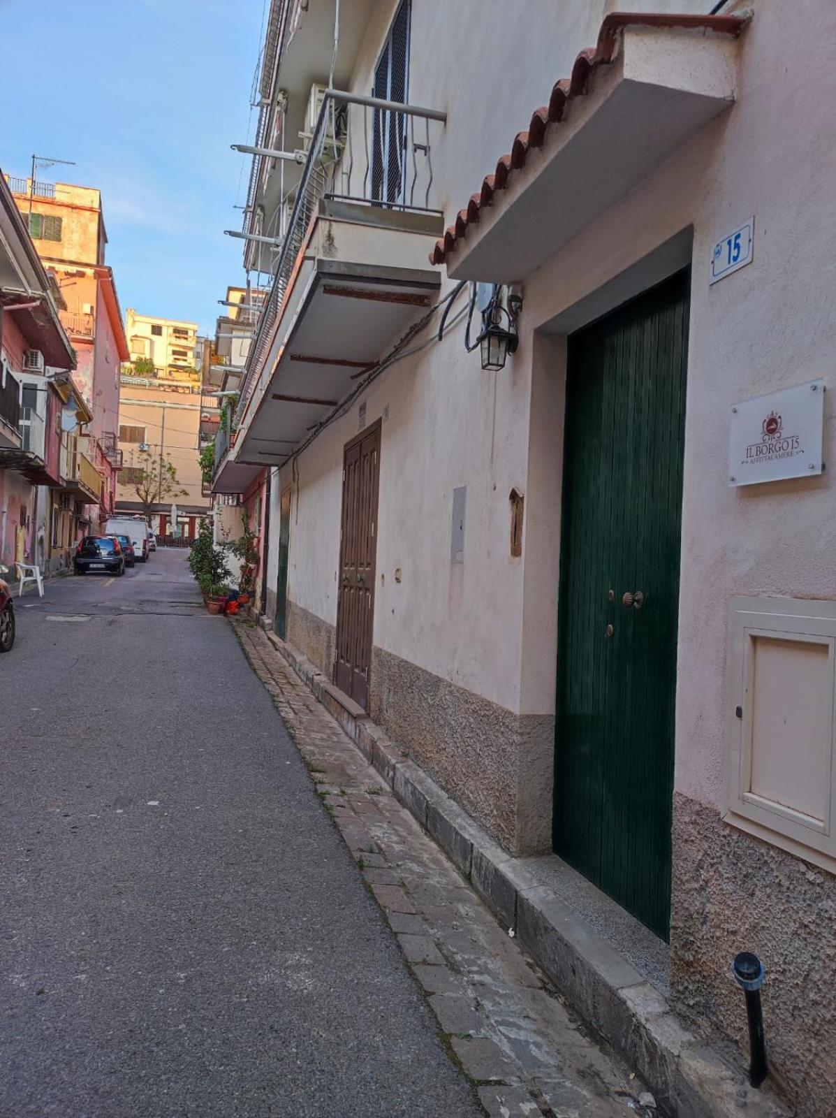 Il Borgo Civ.15 Hotel Паола Екстериор снимка